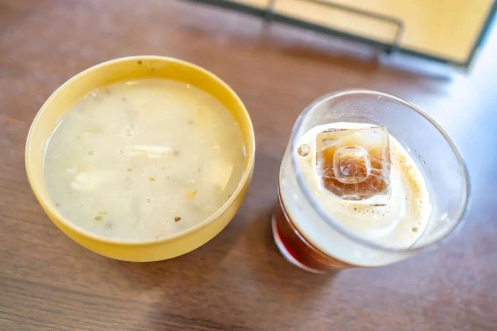 오키나와 중부 맛집 우루마 키친 네리네 스프와 커피 무제한