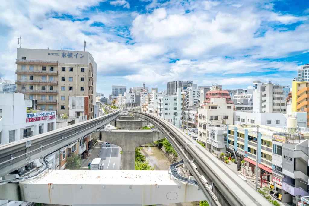 2025년 8월 22일 오키나와 날씨 모노레일의 레인의 모입니다. 날씨가 맑고 덥다.