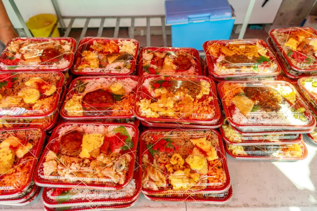 오키나와 맛집 와카사 도시락 진열된 다양한 상품들