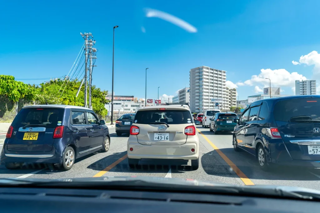 前往美國村的58號公路景象