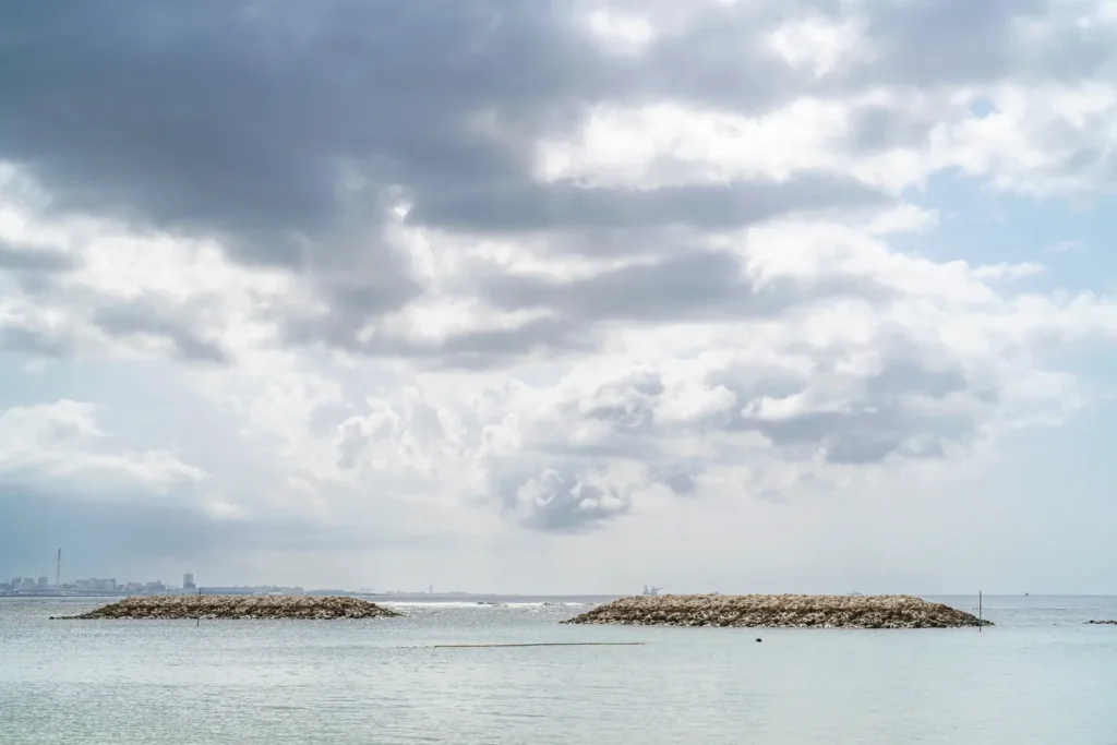 Cloudy morning at Sunset Beach