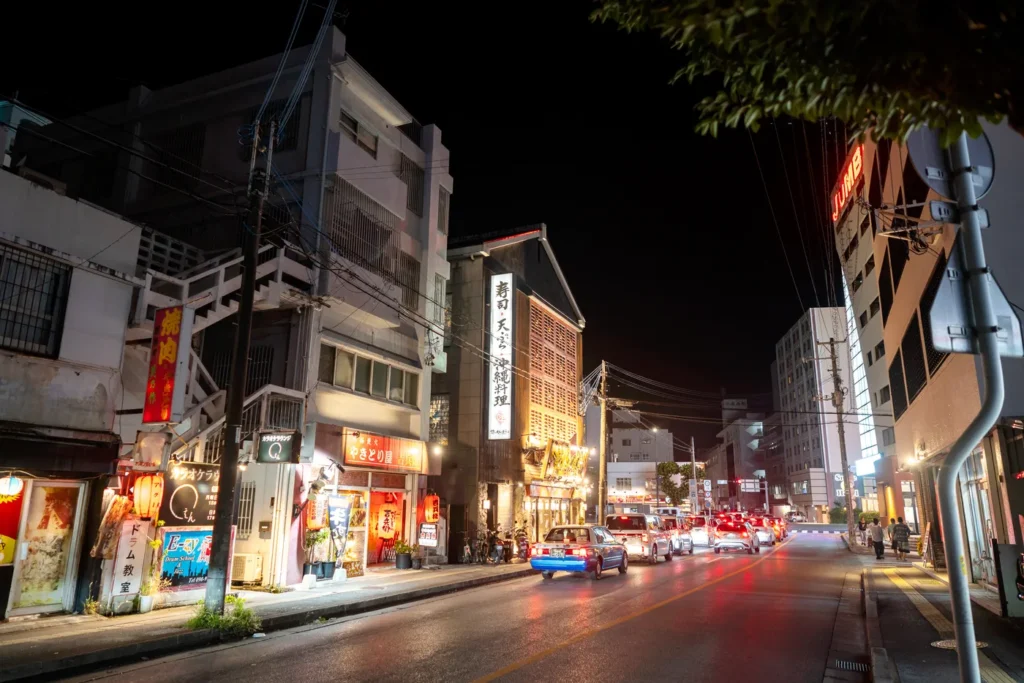 오키나와 날씨 2025년 10월 11일 야간 토마리