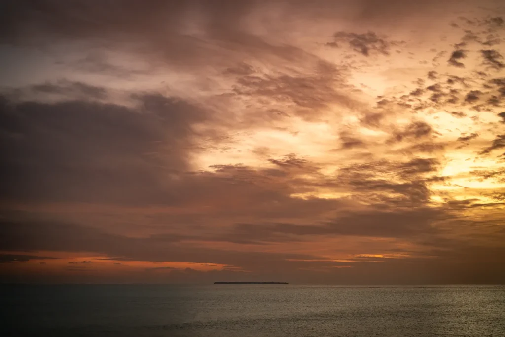 ミンナ島の夕日