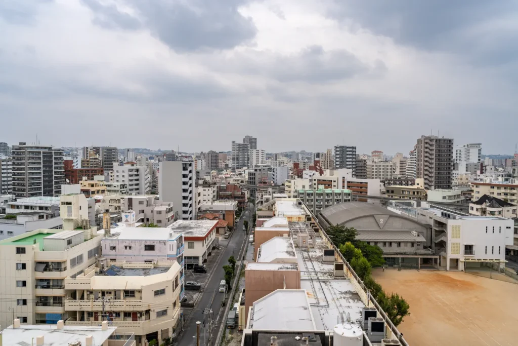 A slightly rainy afternoon in Naha
