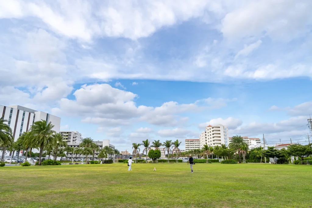 The clear and bright American Village