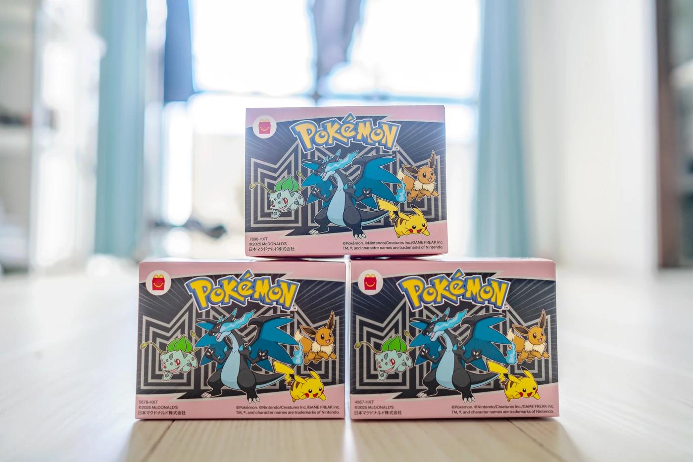 I ordered three Pokémon toys from the McDonald's Happy Meal in Japan, so I received three.